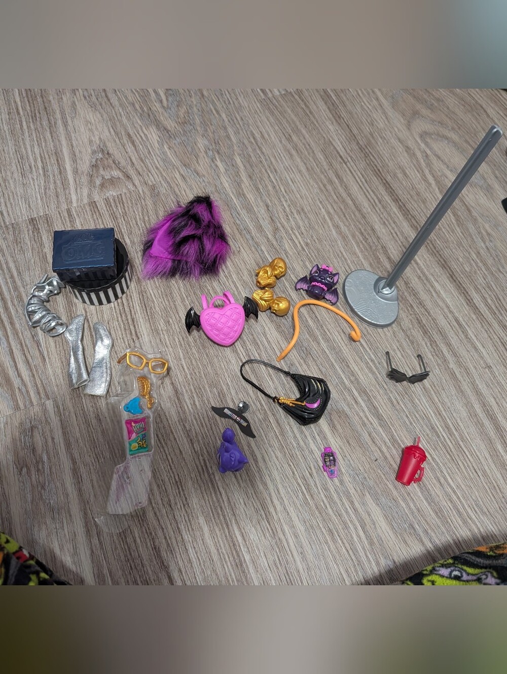 Monster High Accessory Lot